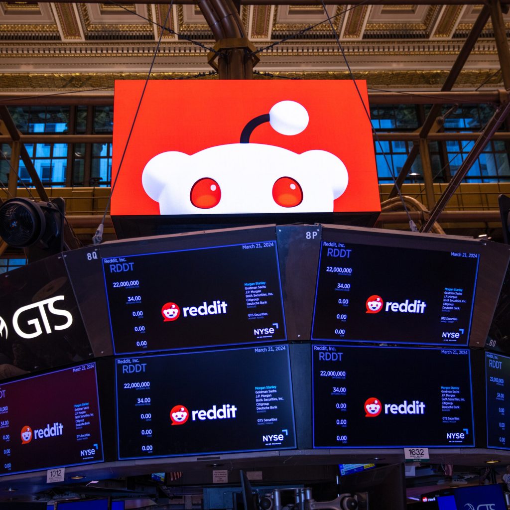 Reddit Posts $575 Million Loss Tied to I.P.O. but Also Strong Growth