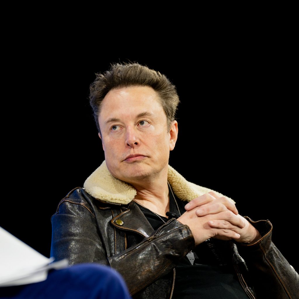 Musk Demands Bigger Stake in Tesla as Price for A.I. Work