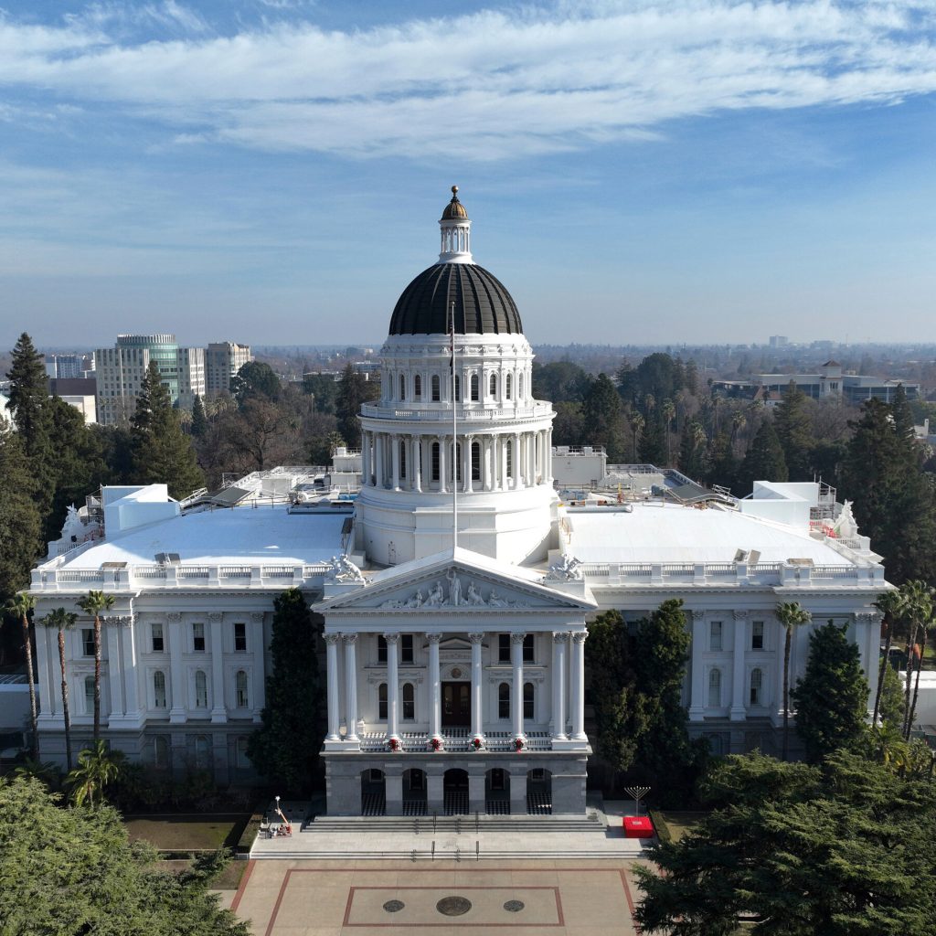 California Proposes 30 AI Regulation Laws Amid Federal Standstill